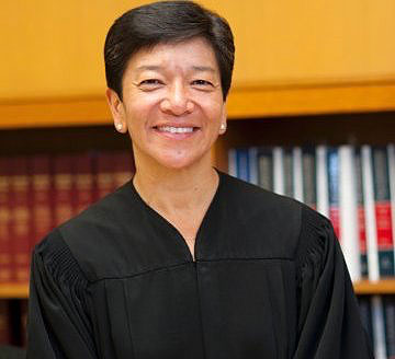 Washington Supreme Court Justice Mary Yu, ’93 J.D., shares key insights with students