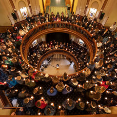 Students, faculty, staff gathered under the dome of the main building for the candlelight prayer service in honor of Rev. Martin Luther King Jr.