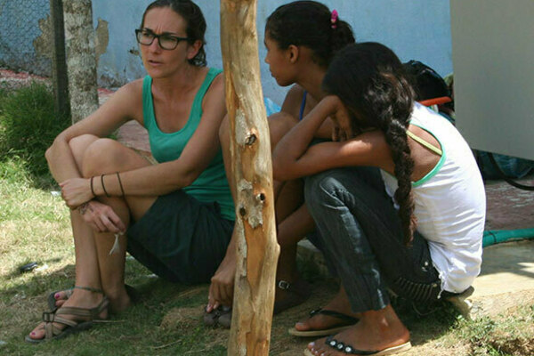 Angela Lederach in Colombia