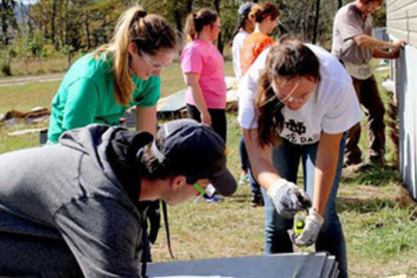 Notre Dame students traveled to the Appalachia region of the United States as a part of the Appalachia Fall Seminar through the Center for Social Concerns