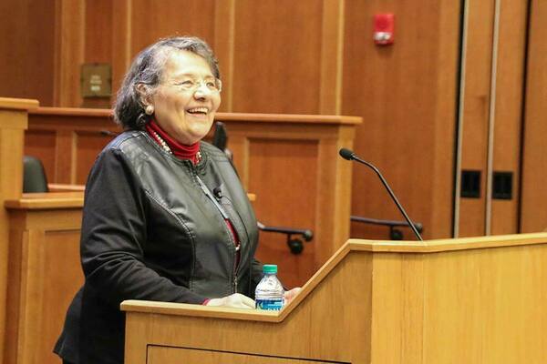 Diane Nash speaks at podium