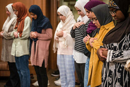 Notre Dame Law School holds second annual Interfaith Dinner in observance of Ramadan, Passover, Easter, and Ridvan