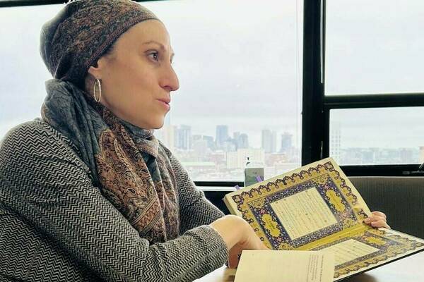 Celene Ibrahim at a workshop on the Qur'an