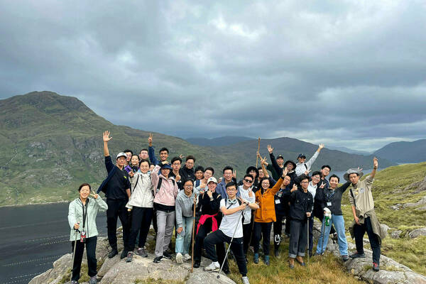 Notre Dame Kylemore, in partnership with Notre Dame Beijing and Notre Dame Dublin, welcomes a group of 30 engineering students from Tsinghua University in Beijing – one of the world’s top ranked universities.